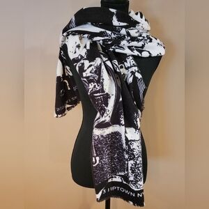 KENNETH COLE Awearness Scarf/Wrap, Black and White with Fringed Edges